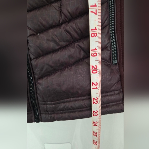 michael kors woman puff jacket plum Burgundy faux fur removable hood small EUC - Picture 4 of 10